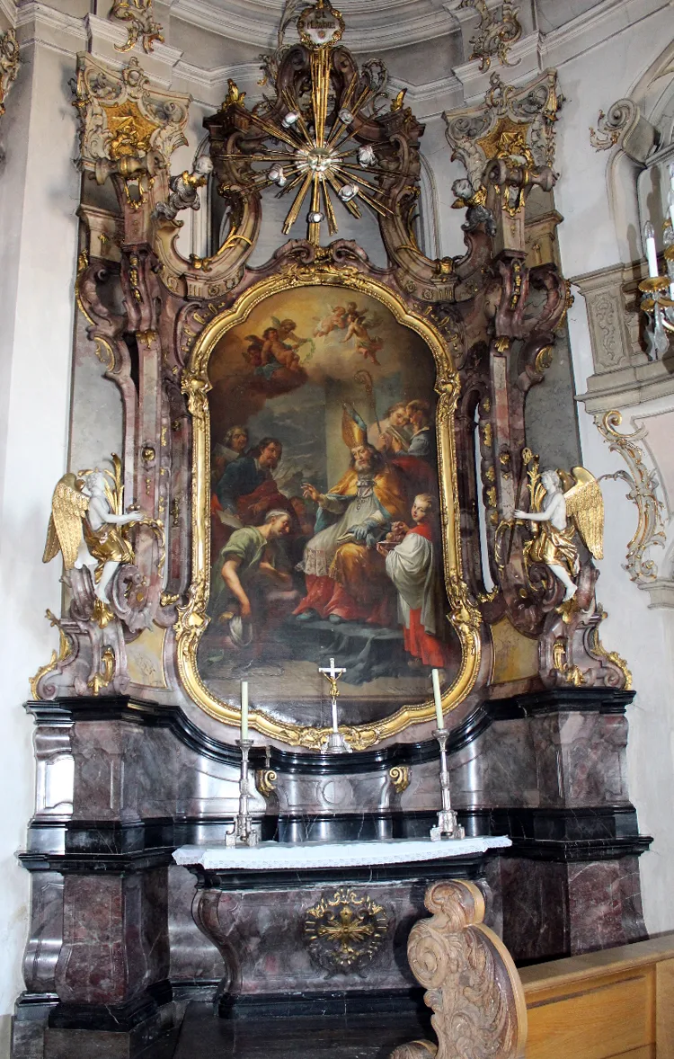 Rechter Seitenaltar mit hl. Nikolaus (Nikolausaltar, 1768)